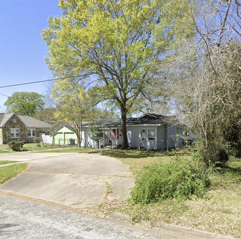 Building Photo - 609 2nd St
