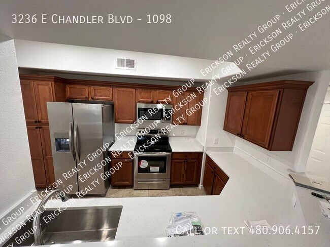 Foto del edificio - 3236 E Chandler Blvd