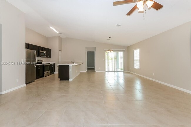 Building Photo - 4522 SW Savona Blvd