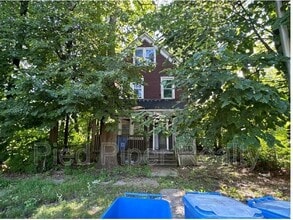 Building Photo - 12215 S Union Ave