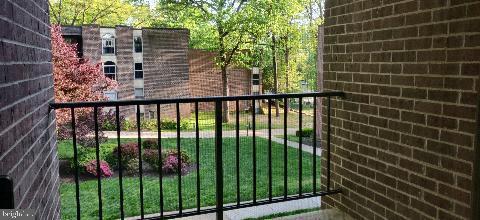 Foto principal - 3302 Woodburn Village Dr