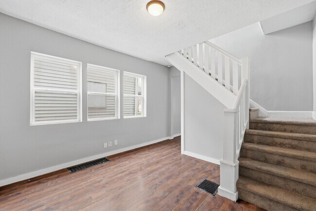 Foto del edificio - 1737 Terrace Ave