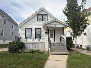 Building Photo - 2061 S 83rd St