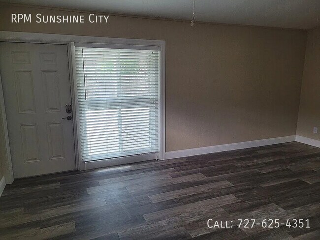 Foto del edificio - 1628 Pine St