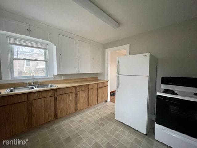Building Photo - 2 br, 1 bath House - 414 Perry St