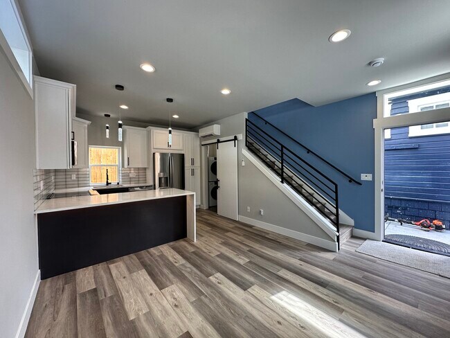 Foto del edificio - 5509 Brooklyn Ave NE