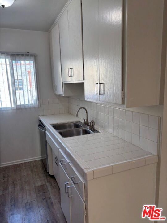 Foto del edificio - 1415 Cardiff Ave