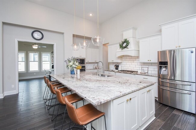 Building Photo - 4718 Mesquite Terrace Dr