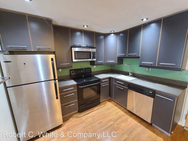 Building Photo - 1 br, 1 bath House - 12 Stony Brook Dr Apt B4
