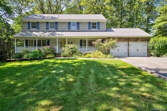 Building Photo - 43 Edcris Ln