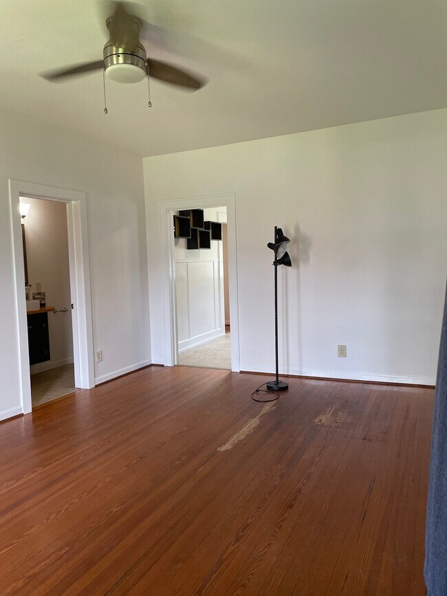 Foto del edificio - 3903 Billingsley St