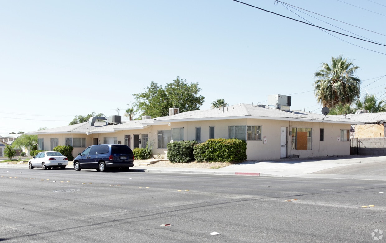 Building Photo - 912-918 E Bridger Ave