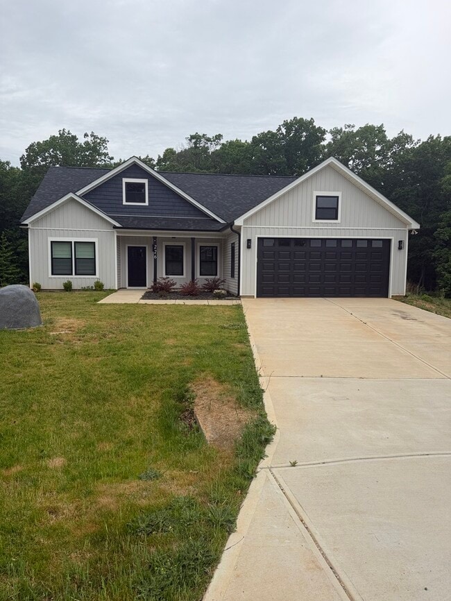 Building Photo - 226 Dunnbrook Dr