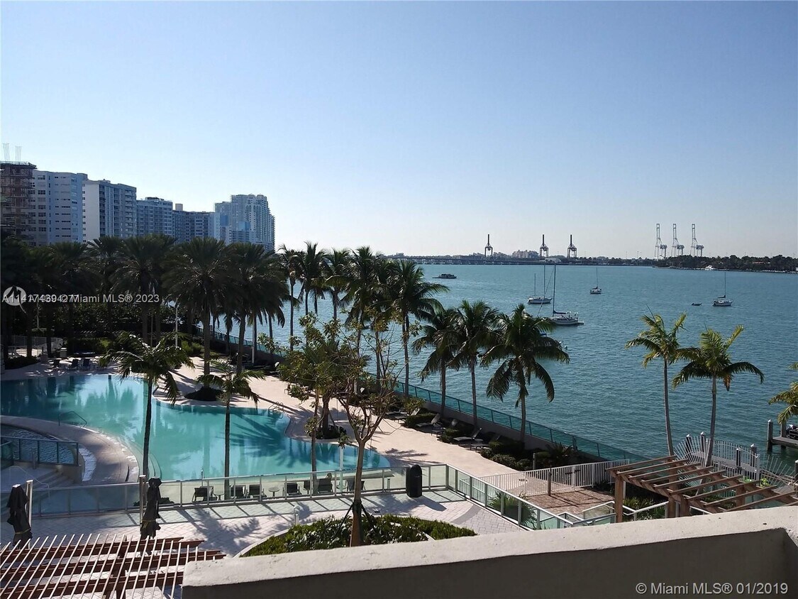 Foto principal - 1500 Bay Rd