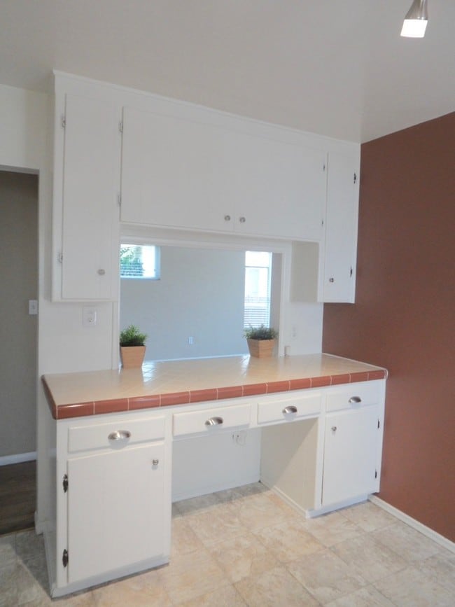 Building Photo - 1058 Wilbur Ave