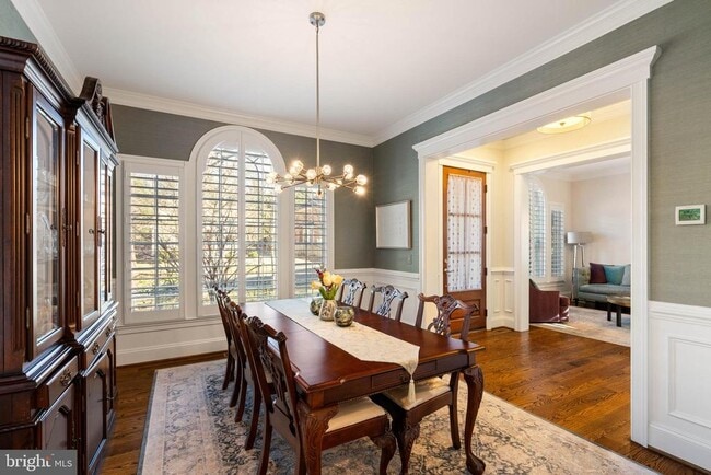 Foto del edificio - 1604 Colonial Ln