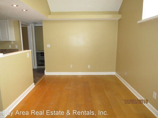Building Photo - 12251 Armenia Gables Cir
