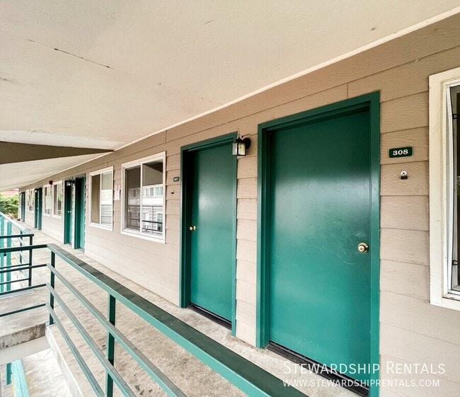 Photo - 1827 Harris St Apartment
