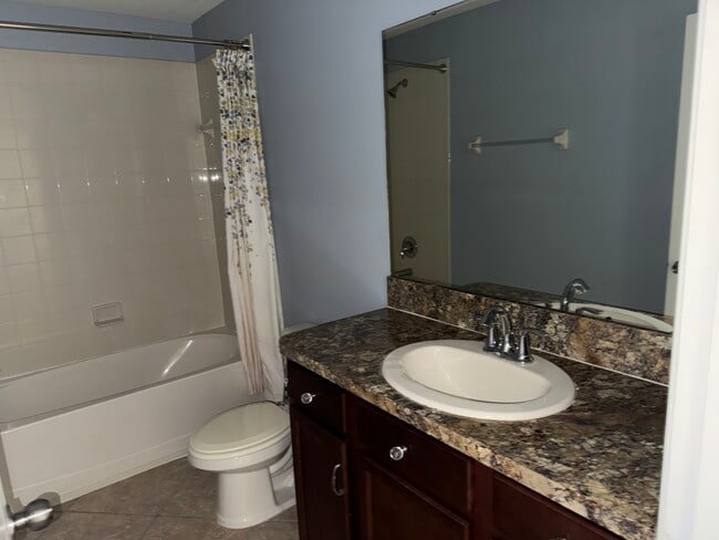 Building Photo - 3293 Rodrick Cir