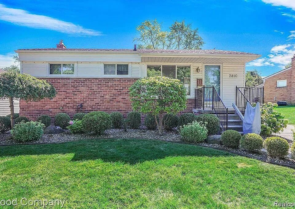 Foto principal - 2810 Maplewood Ave