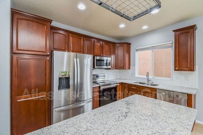 Building Photo - 6451 Stella Luna Dr