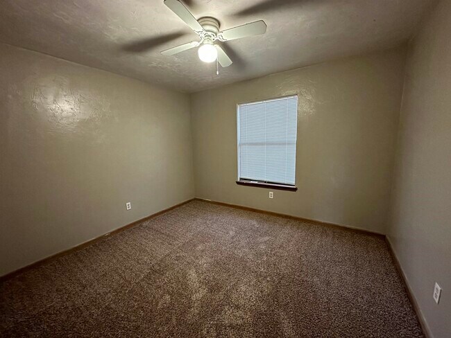 Foto del edificio - 3447 Bear Creek Rd