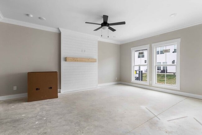 Building Photo - 166 Sango Dr