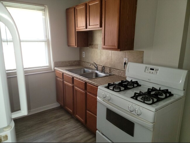 Building Photo - Newly Renovated 2 bedroom in Fairborn!