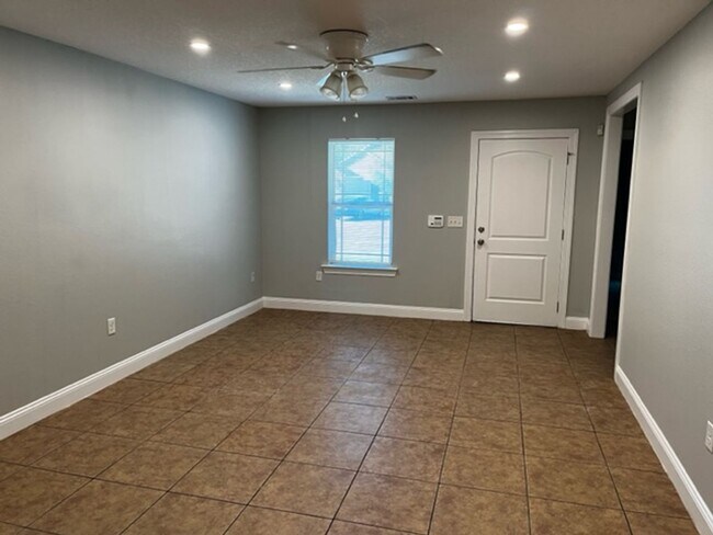 Building Photo - 4101 Mulligan Manor Ln