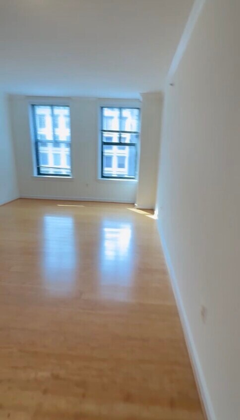Building Photo - 631 D St NW