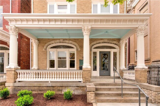 Foto del edificio - 1915 Grove Ave