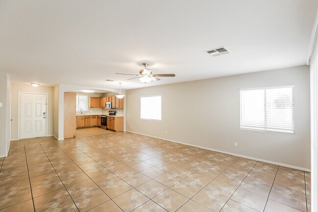 Building Photo - 2650 S 84th Dr