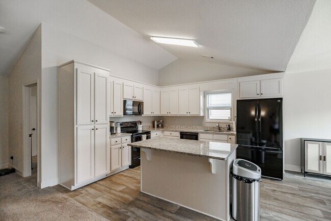 Building Photo - 47 Heartland Cir