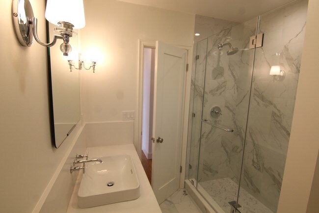 Foto del edificio - 1523 S Wooster St