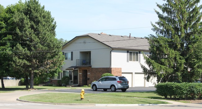 Building Photo - Clinton Village Apartments