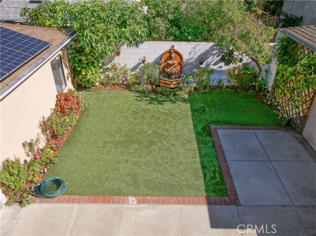 Foto del edificio - 3776 Rosewood Ave