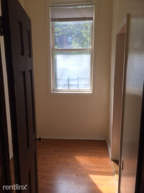 Building Photo - 637 Greene Ave