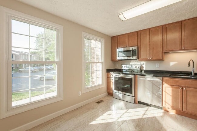 Foto del edificio - 2911 Bridgehampton Ct