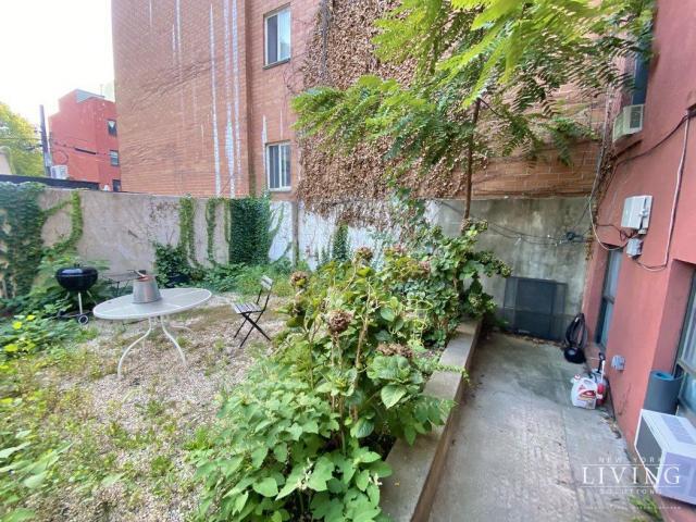 Foto del edificio - 3 bedroom in Brooklyn NY 11249