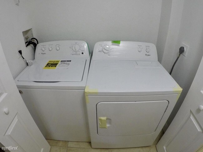 Foto del edificio - 1401 Windorah Way