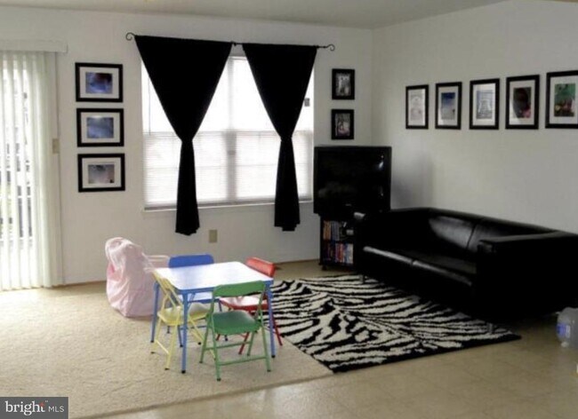 Foto del edificio - 7018 Wytheville Cir
