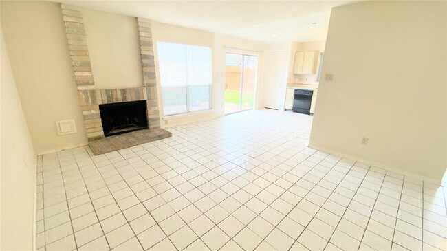 Building Photo - 7303 Seton Lake Dr