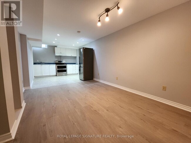 Building Photo - 79 Rejane Crescent