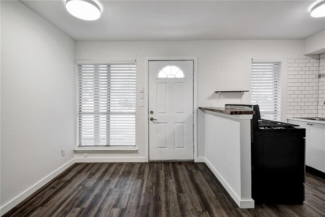 Building Photo - 4111 Avenue A