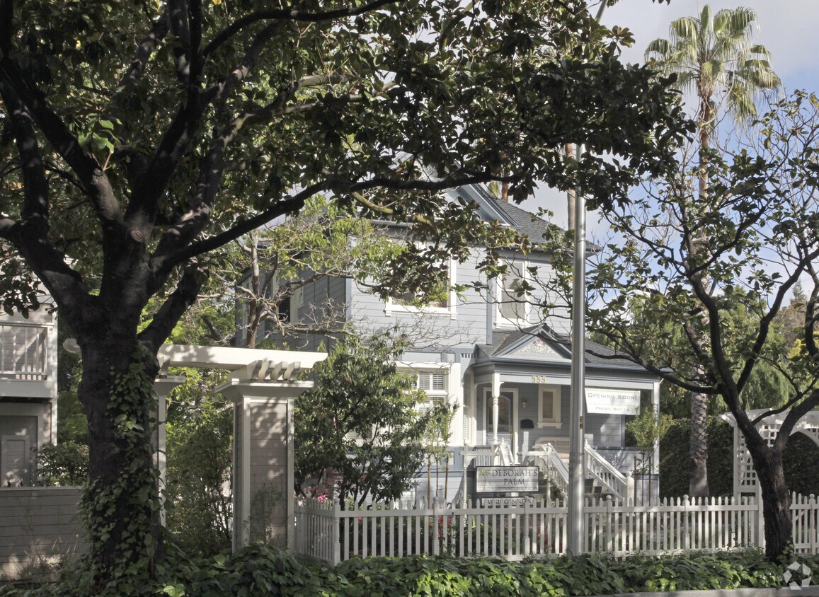 Building Photo - 555 Lytton Ave