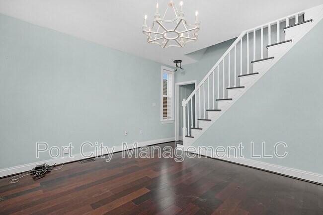 Building Photo - 1201 Union Ave