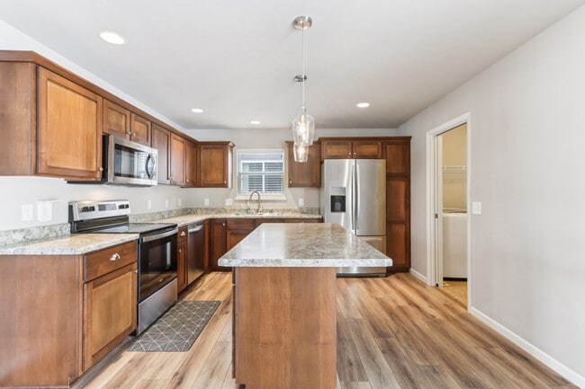 Foto del edificio - 204 Sugar Maple Ln