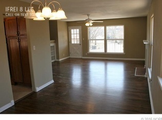 Building Photo - 3802 S Allegheny Ave