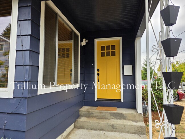 Foto del edificio - 905 NE 80th Ave