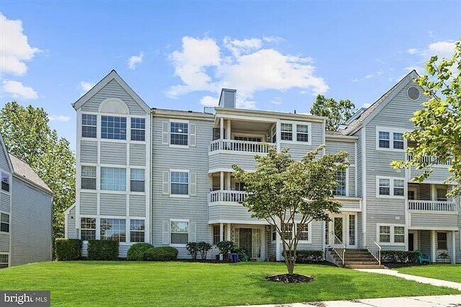 Foto del edificio - 8381 Montgomery Run Rd